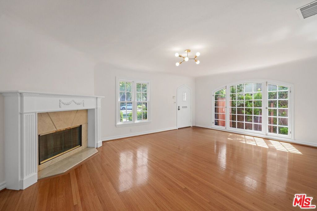 424 12th Street, Santa Monica, CA 90402 — photo 1