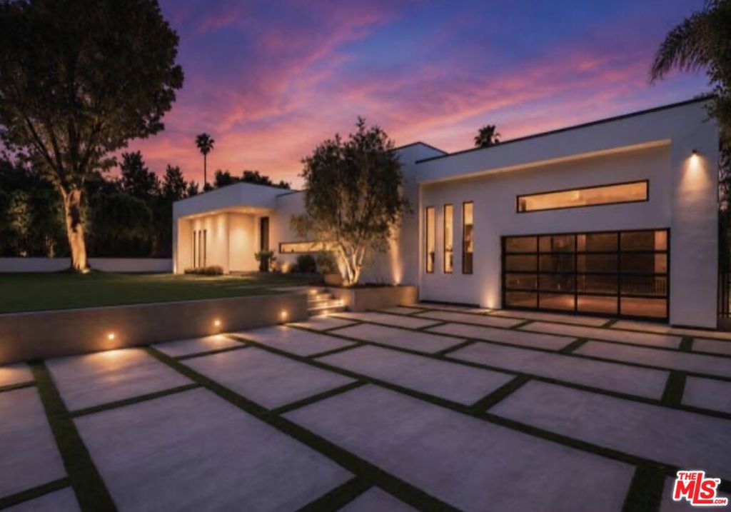 20141 Wells Drive, Woodland Hills, CA 91364 — photo 1