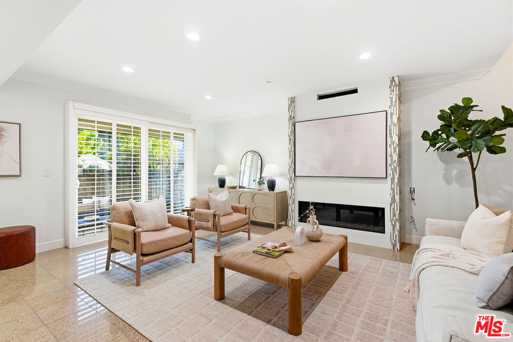 13233 Fiji Way H, Marina Del Rey, CA 90292 — photo 1