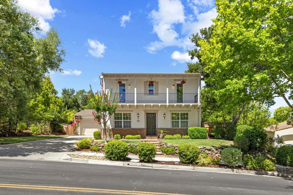 2730 Club Drive, Gilroy, CA 95020 — photo 1