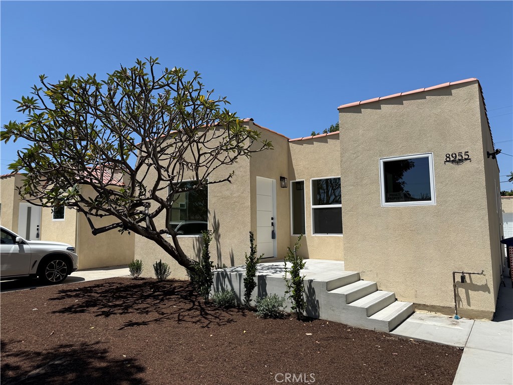 8955 San Luis, South Gate, CA 90280 — photo 1