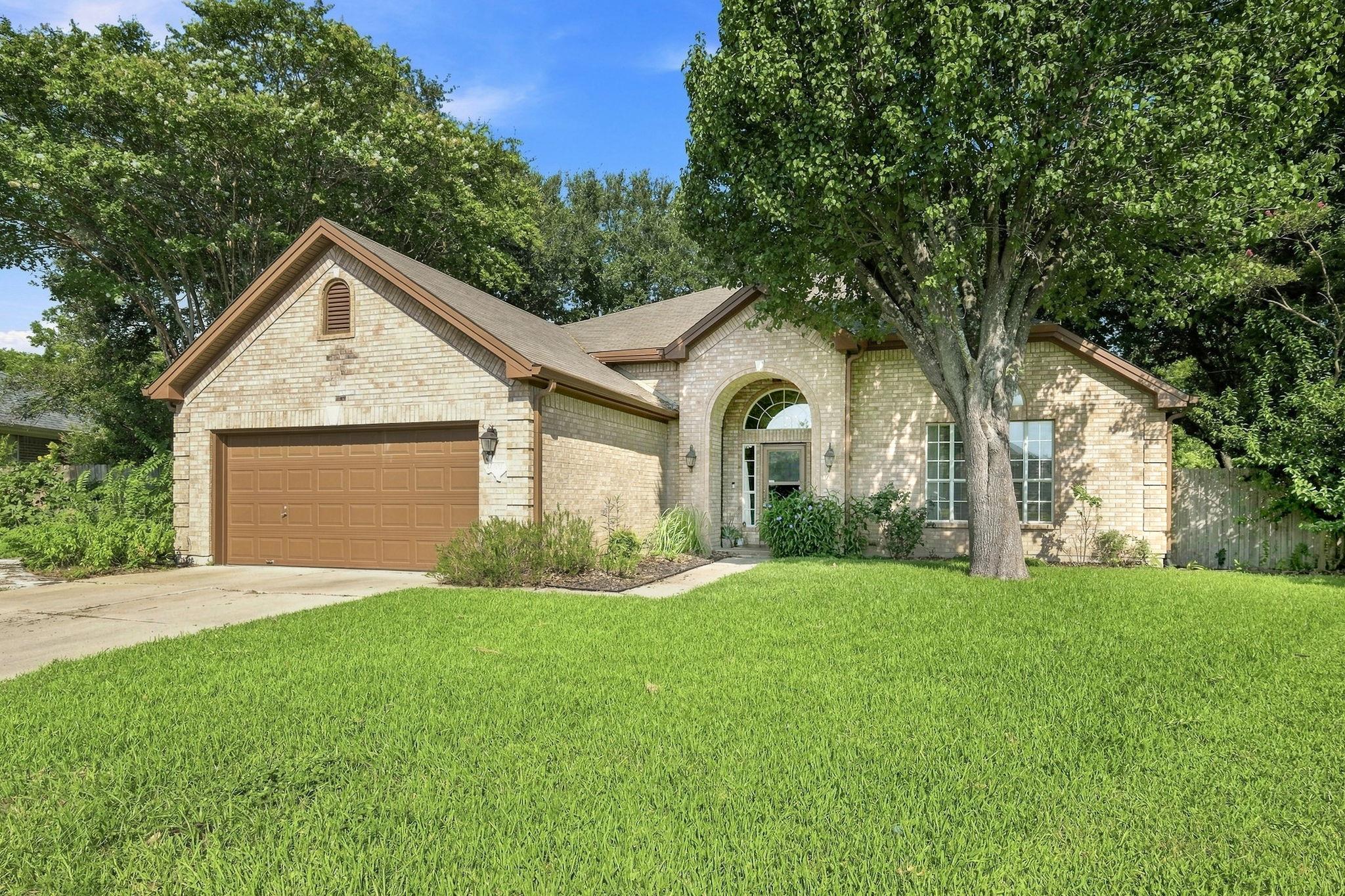 302 Carriage Hills, Georgetown, TX 78626 — photo 1