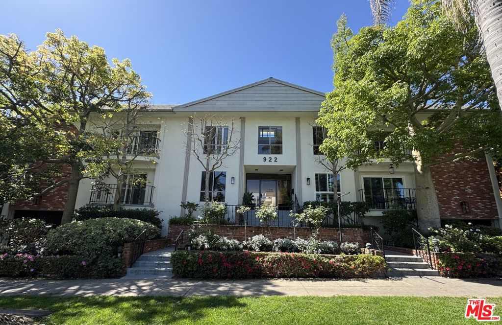 922 14th Street 111, Santa Monica, CA 90403 — photo 1