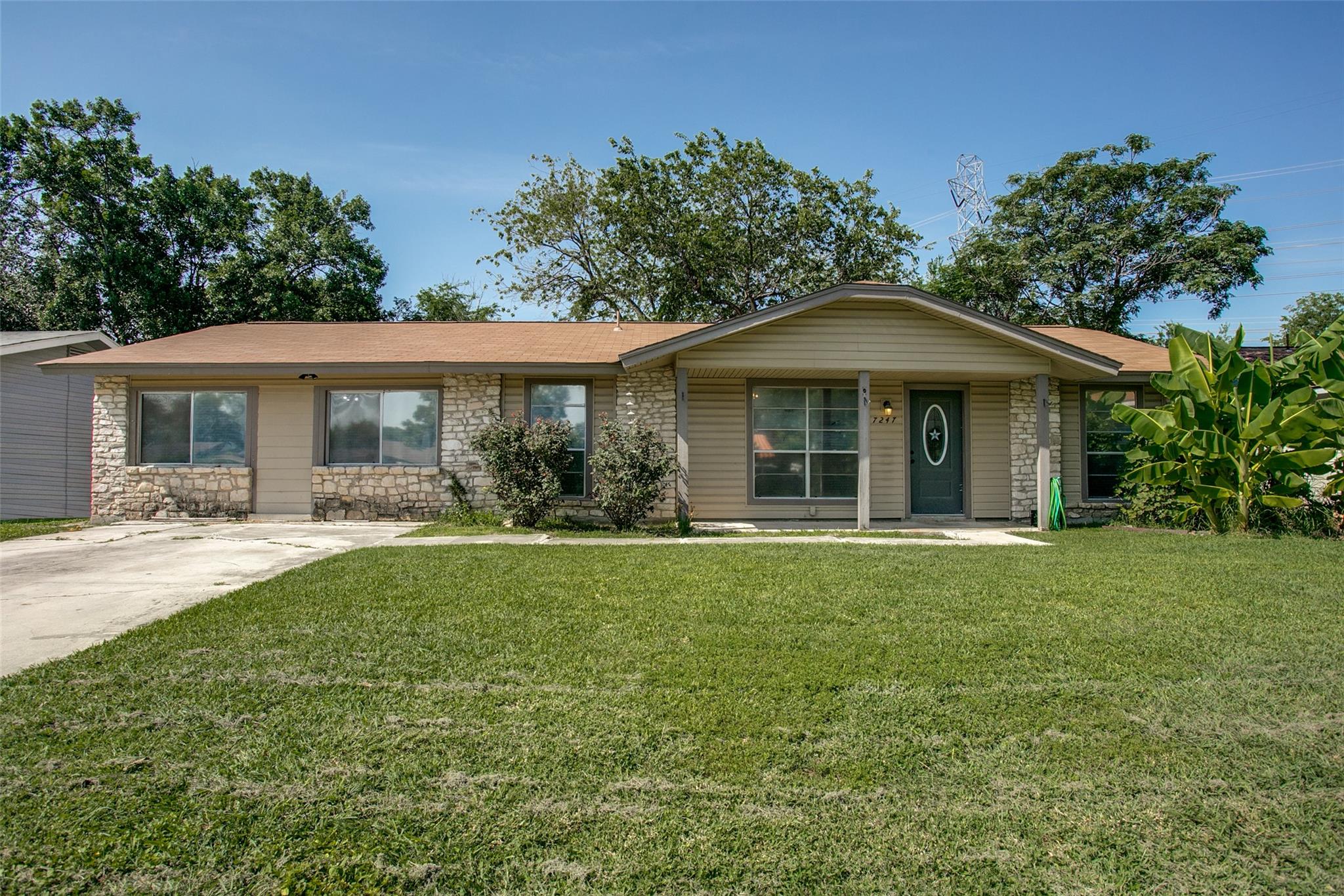 7247 Glen, San Antonio, TX 78239 — photo 1