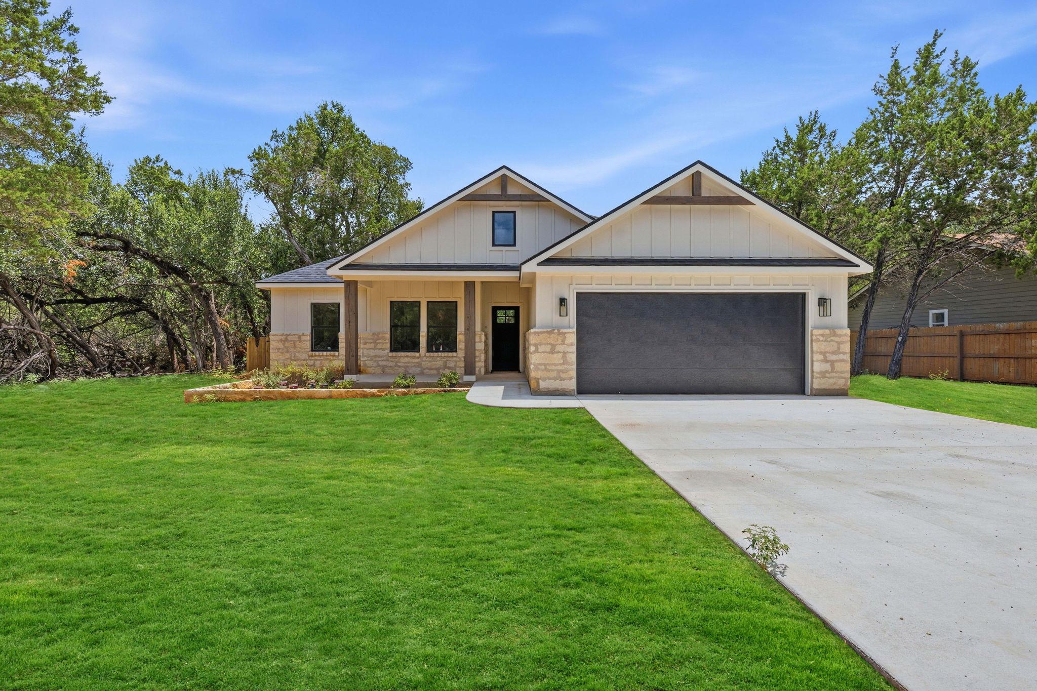 13 Country Place, Wimberley, TX 78676 — photo 1
