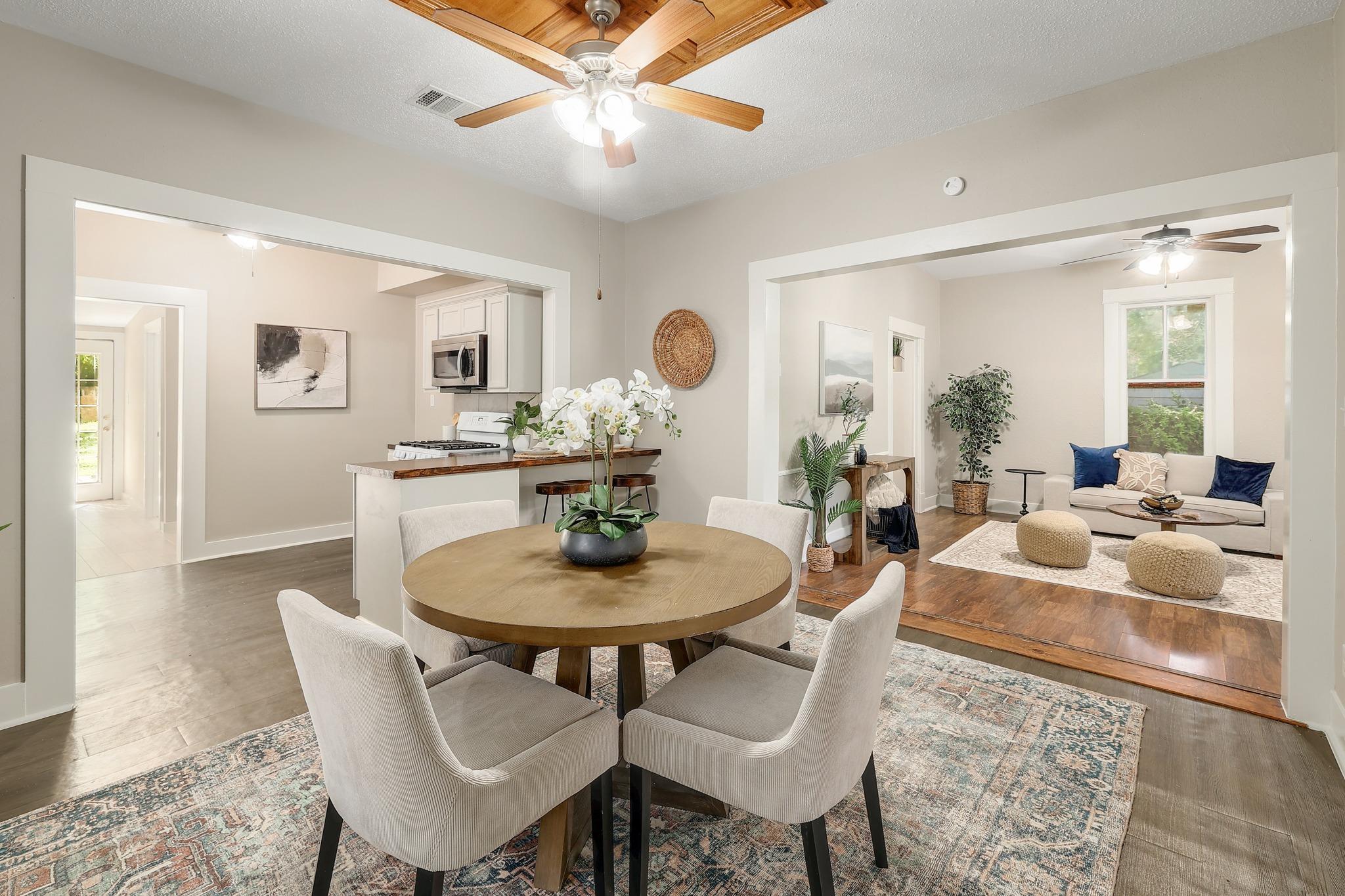 1104 Kimbro, Taylor, TX 76574 — photo 1
