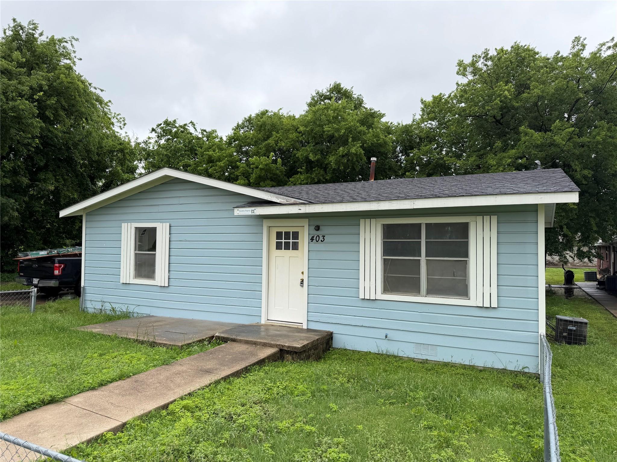 403 1st, Copperas Cove, TX 76522 — photo 1