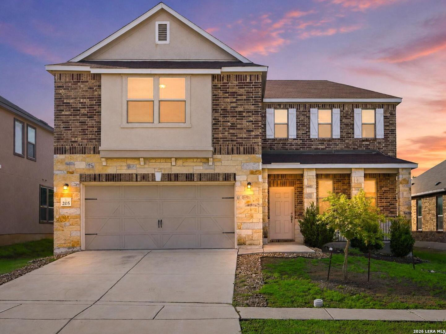 205 LONE FALLS DR, Universal City, TX 78148 — photo 1