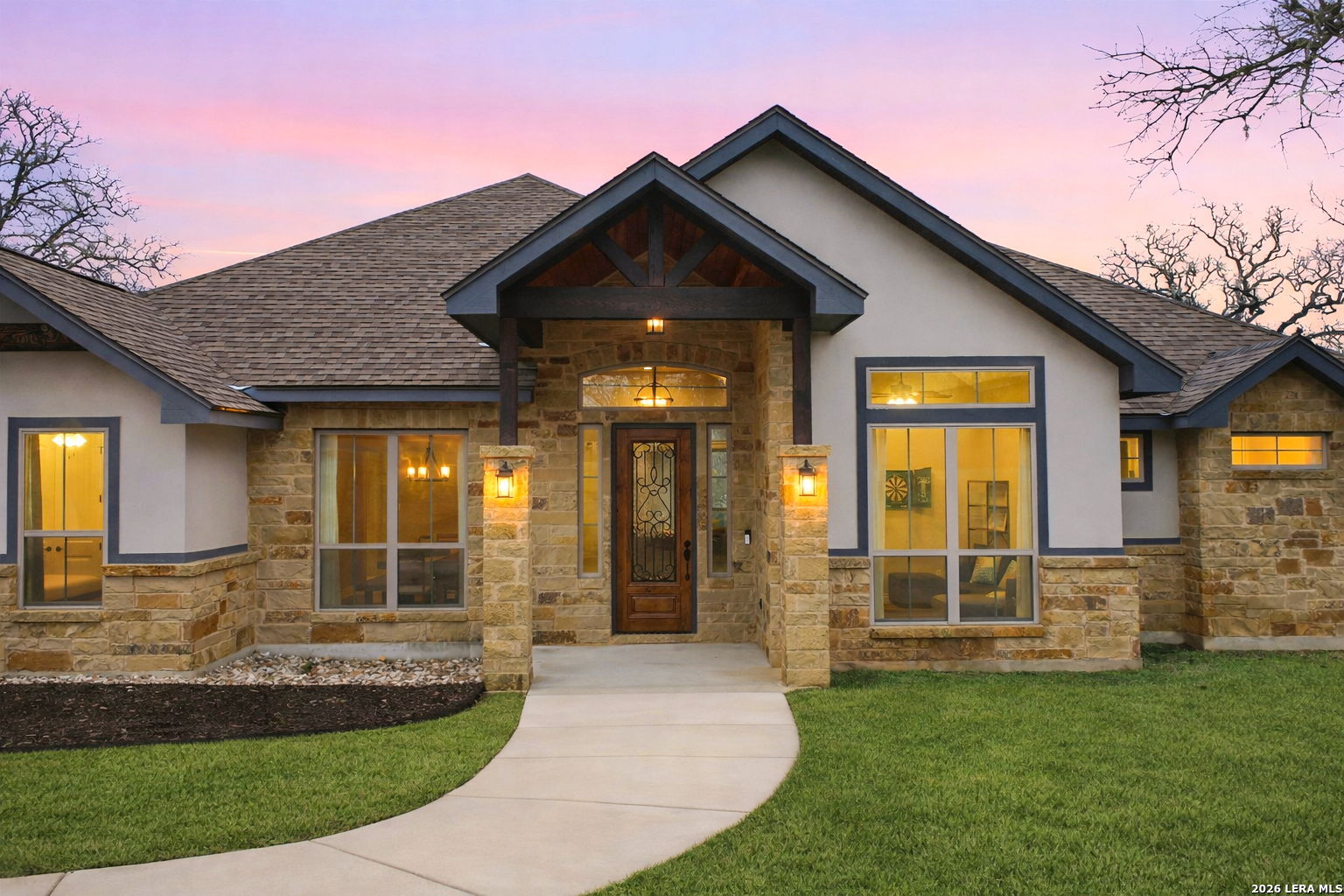 117 Crescent Rdg, Adkins, TX 78101 — photo 1