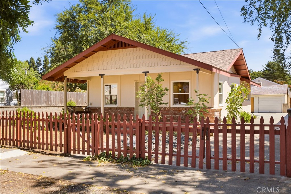 1822 Oleander Avenue, Chico, CA 95926 — photo 1