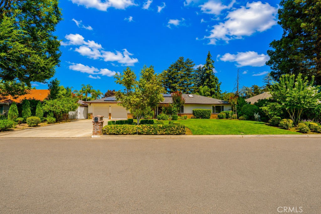 6308 N Lead, Fresno, CA 93711 — photo 1
