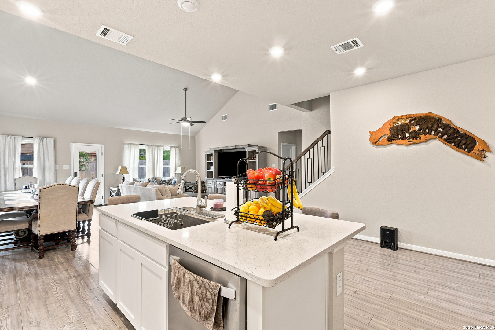 17019 Barker Path, ,  78247 — photo 1