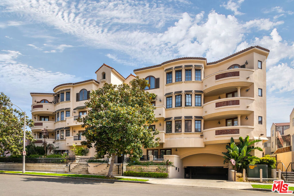 10364 Almayo Avenue 103, Los Angeles, CA 90064 — photo 1