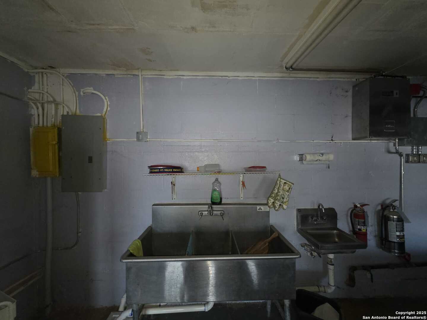 1855 Rigsby, ,  78210 — photo 1