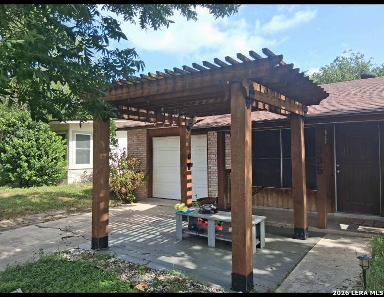 335 RADIANCE AVE, San Antonio, TX 78218 — photo 1