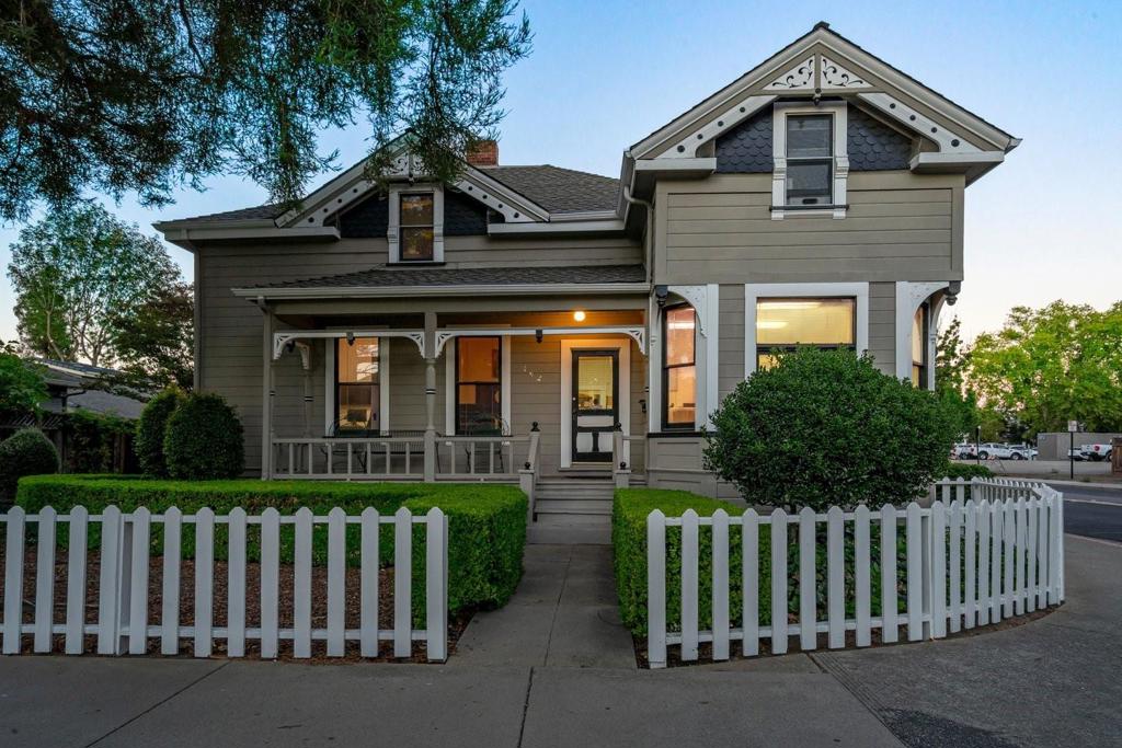 142 N Central Avenue, Campbell, CA 95008 — photo 1