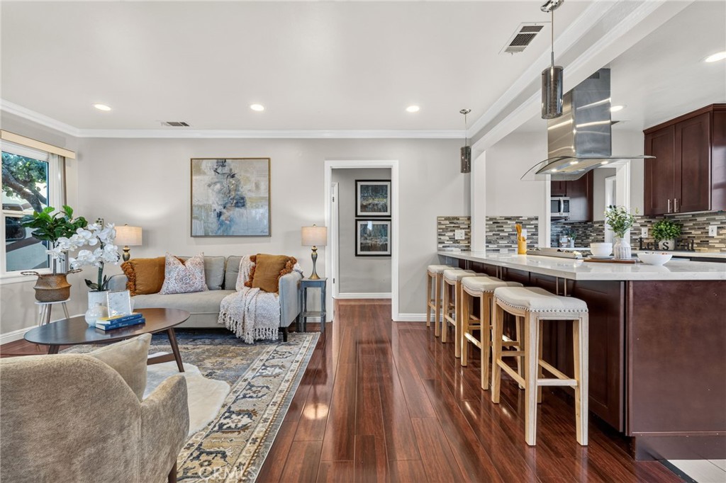 3215 Prospect, Glendale, CA 91214 — photo 1
