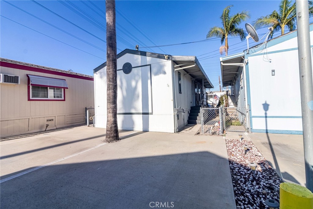 8811 Park 54, Bellflower, CA 90706 — photo 1