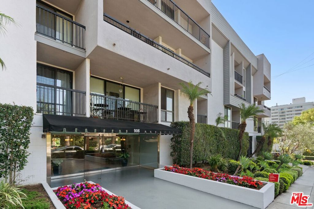 906 N Doheny Drive 221, West Hollywood, CA 90069 — photo 1
