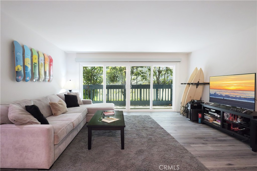 607 S Prospect 103, Redondo Beach, CA 90277 — photo 1