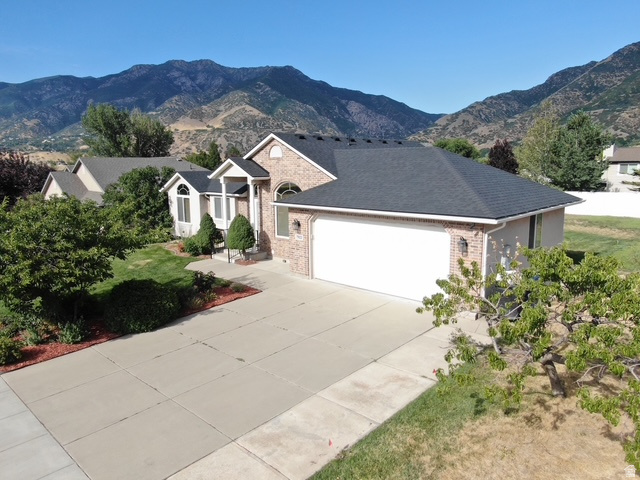7922 S 2325 E, South Weber, UT 84405 — photo 1