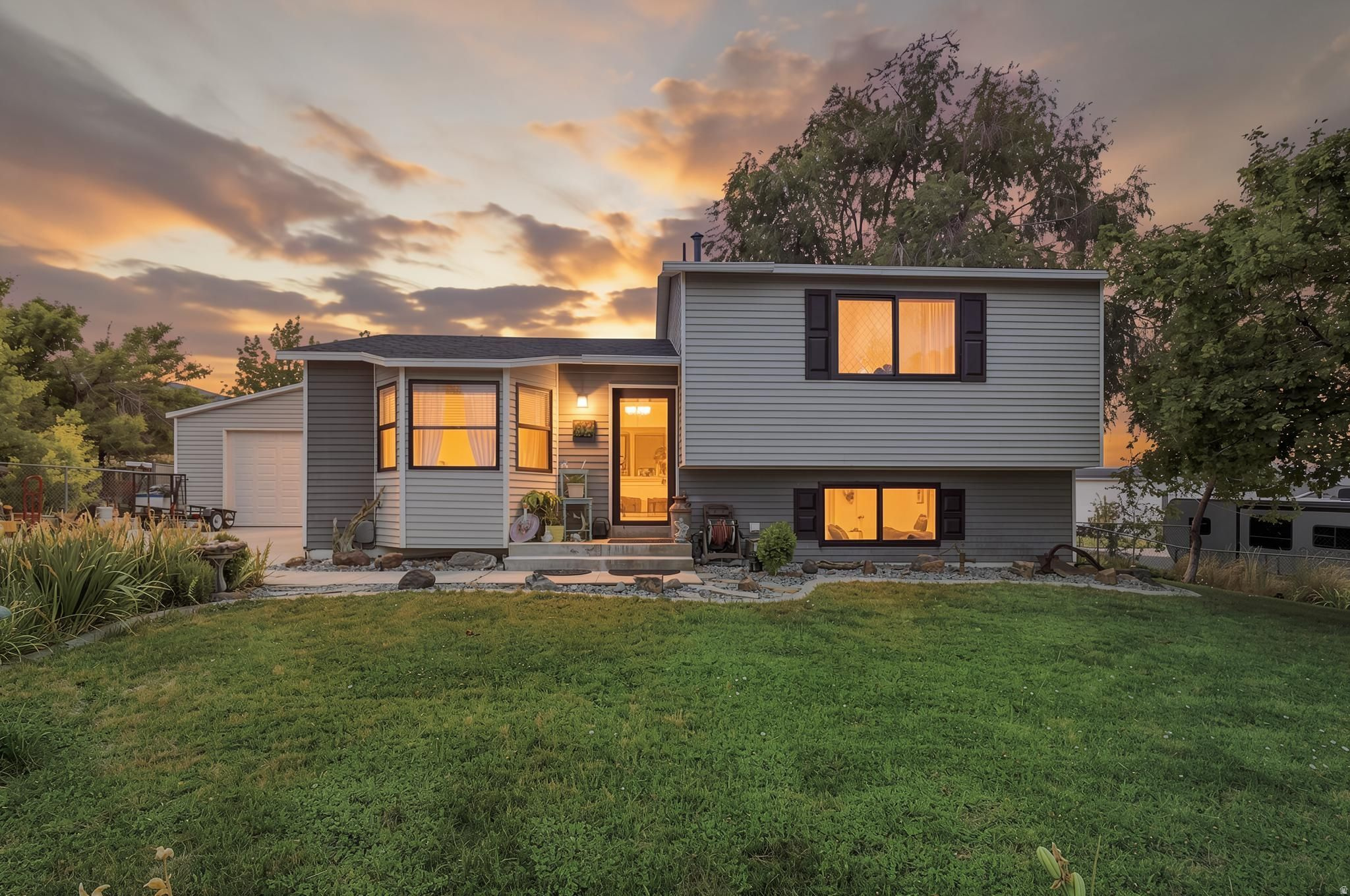697 W 3 O'CLOCK DR, Tooele, UT 84074 — photo 1