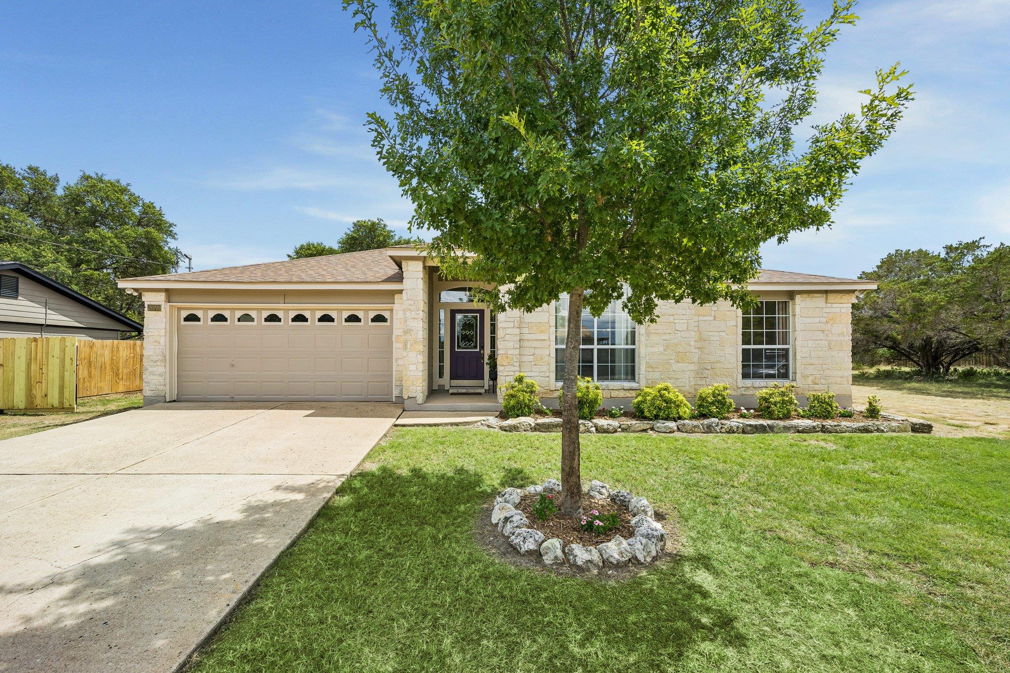 20701 Camel Back, Lago Vista, TX 78645 — photo 1