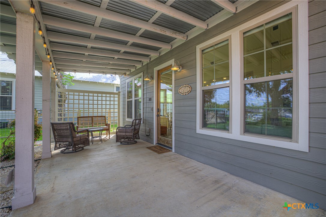 349 South, New Braunfels, TX 78130 — photo 1