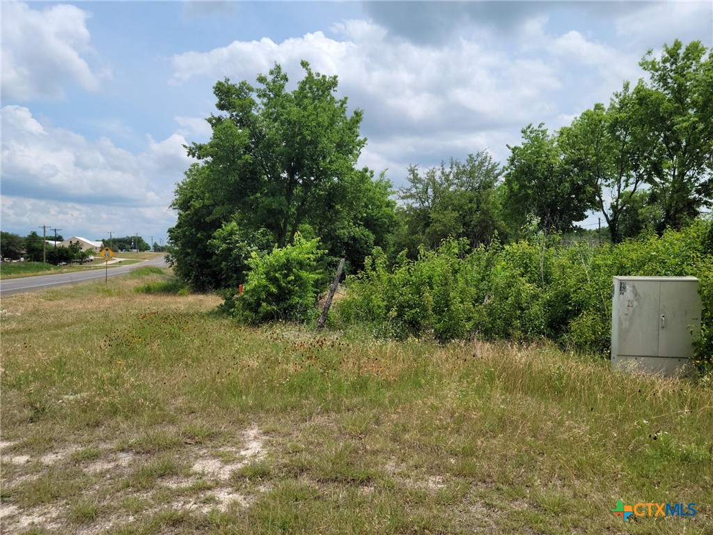 000 N Houston, Lorena, TX 76655 — photo 1