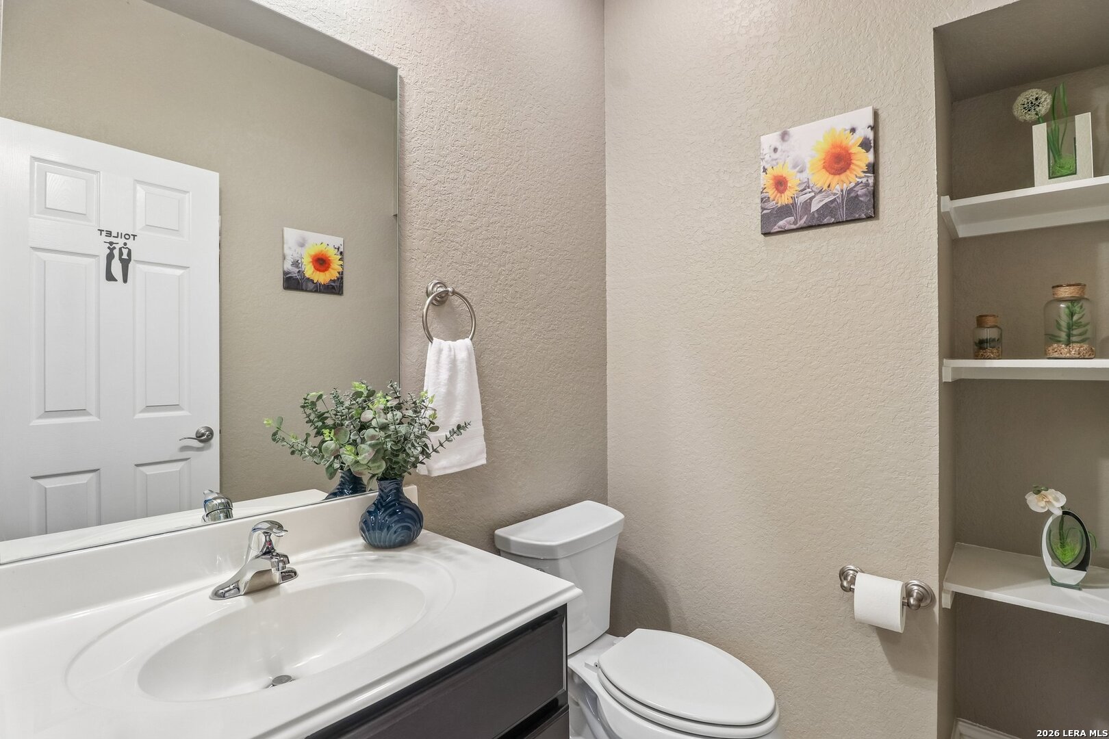 102 Katy Way, ,  78220 — photo 1