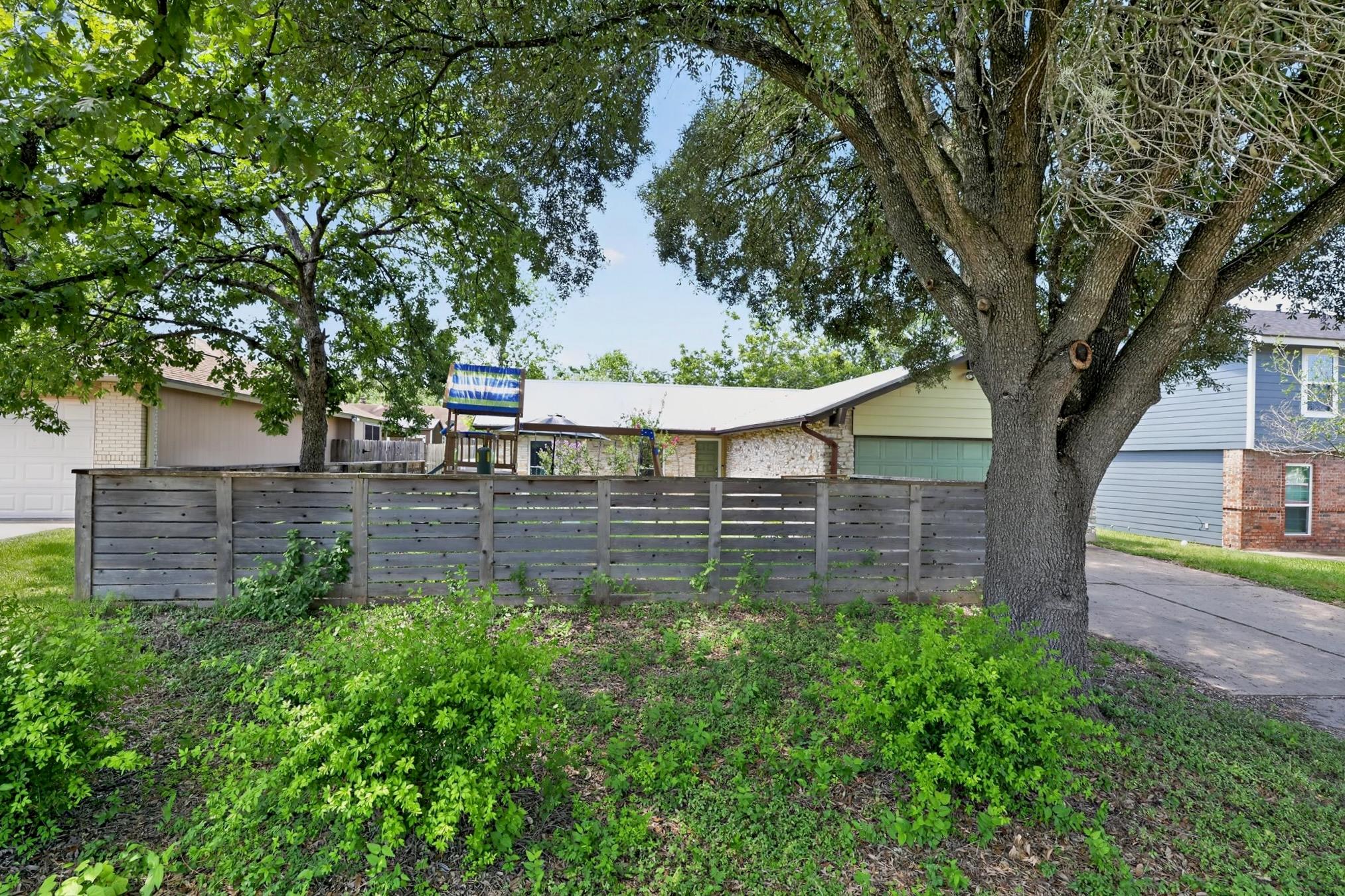 1213 Dunstan, Austin, TX 78745 — photo 1