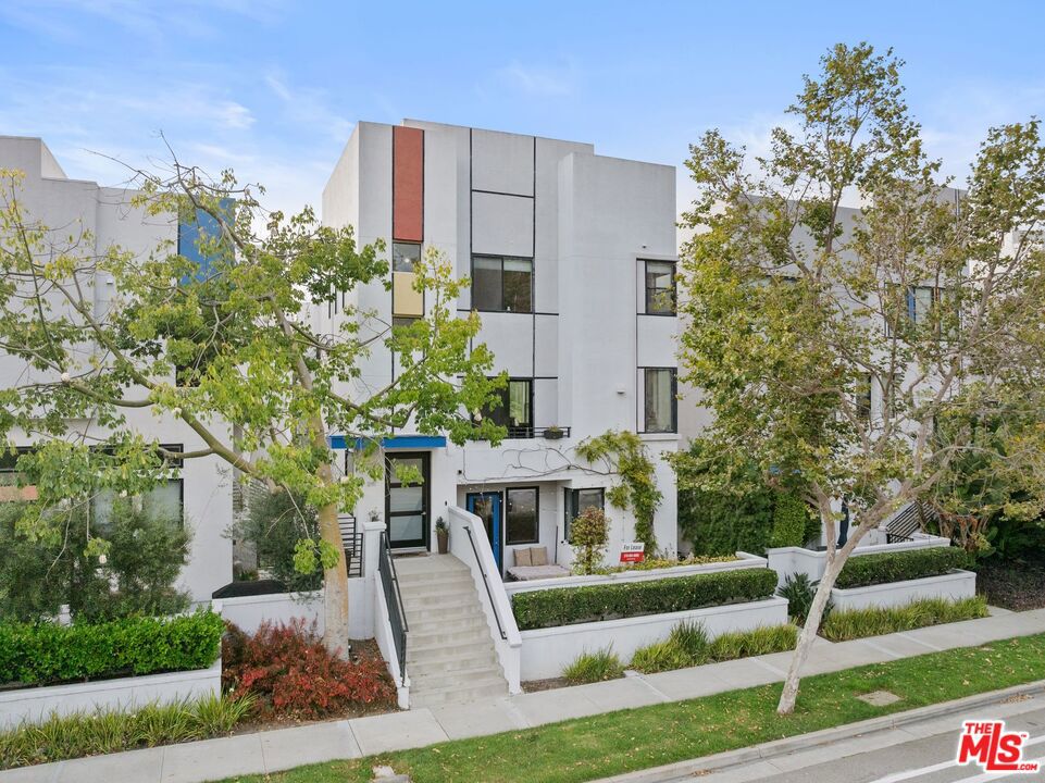 12911 Bluff Creek Drive, Playa Vista, CA 90094 — photo 1