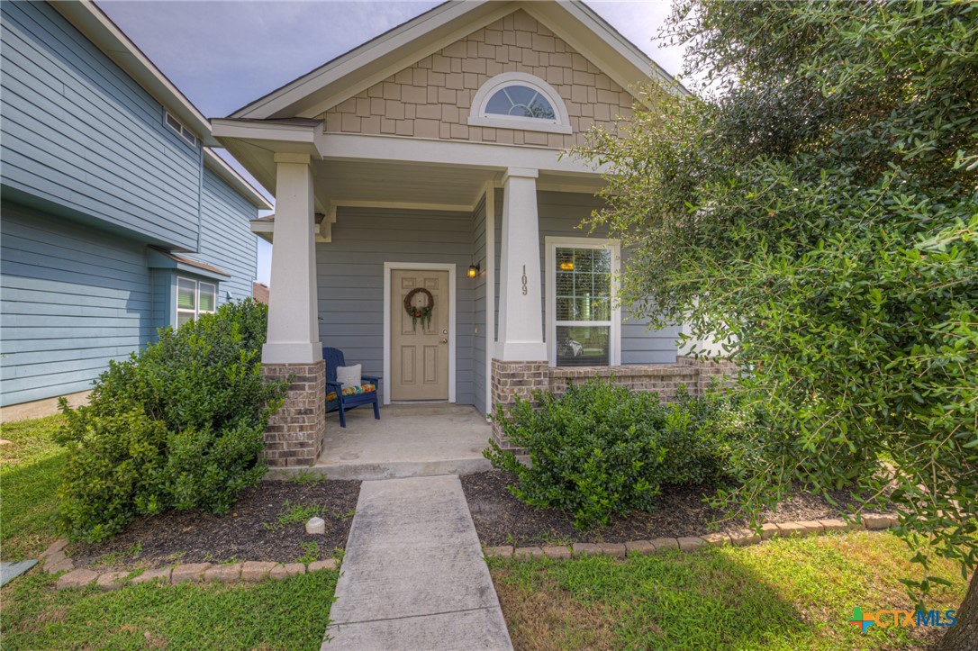 109 Bosque Drive, San Marcos, TX 78666 — photo 1