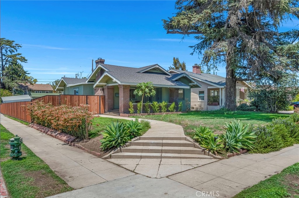 103 N Harvard, Los Angeles, CA 90004 — photo 1