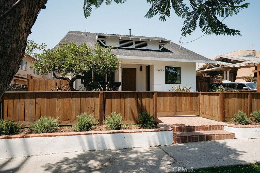 4633 Russell, Los Angeles, CA 90027 — photo 1