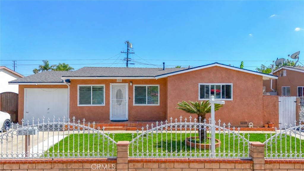 164 E 235th Street, Carson, CA 90745 — photo 1