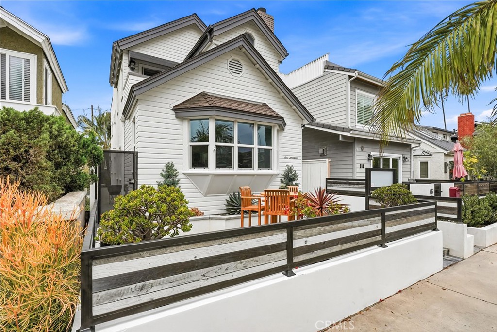 613 9th, Huntington Beach, CA 92648 — photo 1