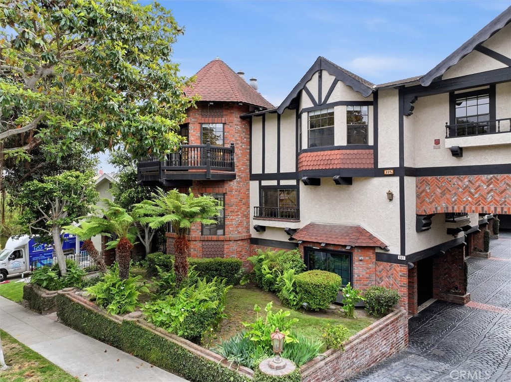 227 S Irena Avenue 1, Redondo Beach, CA 90277 — photo 1