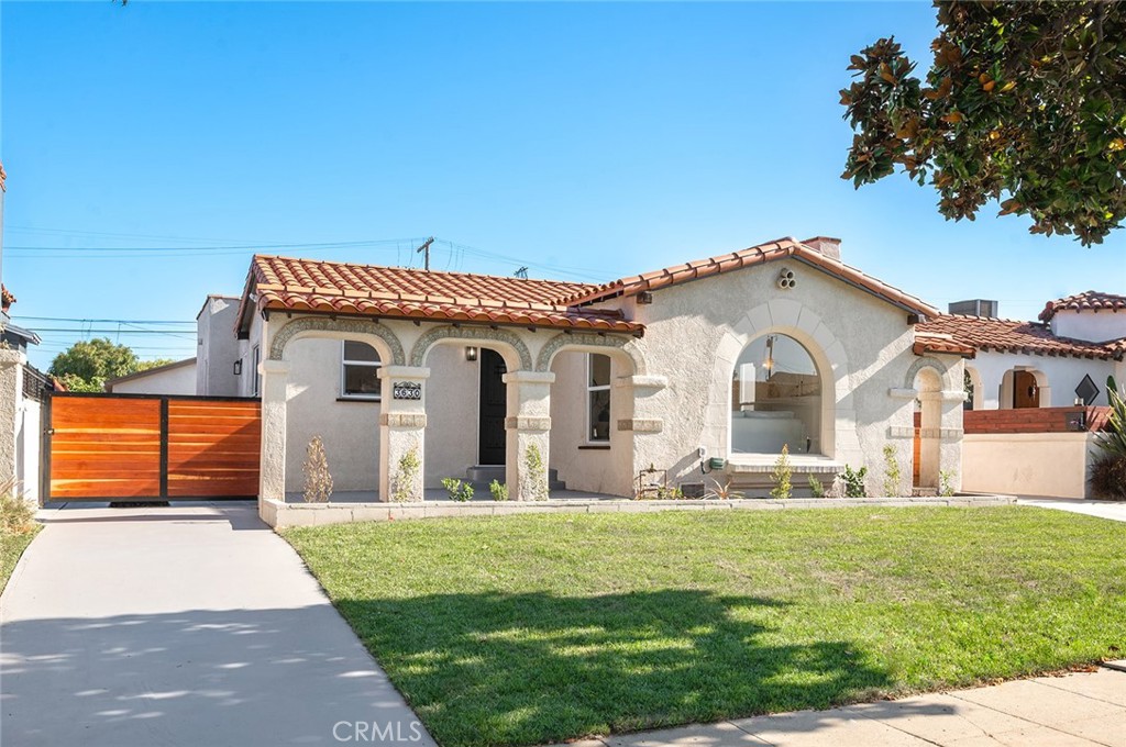 3630 W 61st, Los Angeles, CA 90043 — photo 1