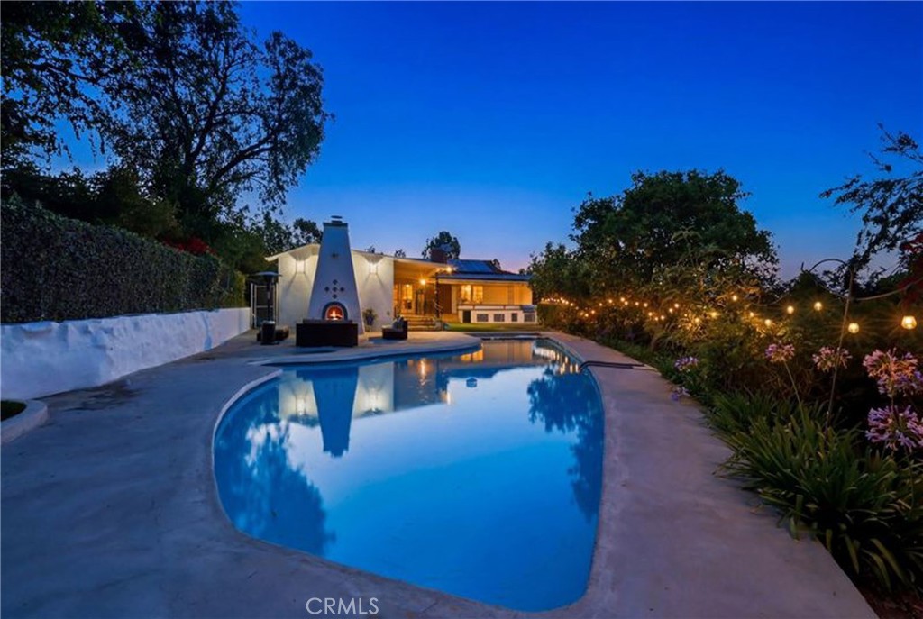 2 Hitching Post, Rolling Hills Estates, CA 90274 — photo 1
