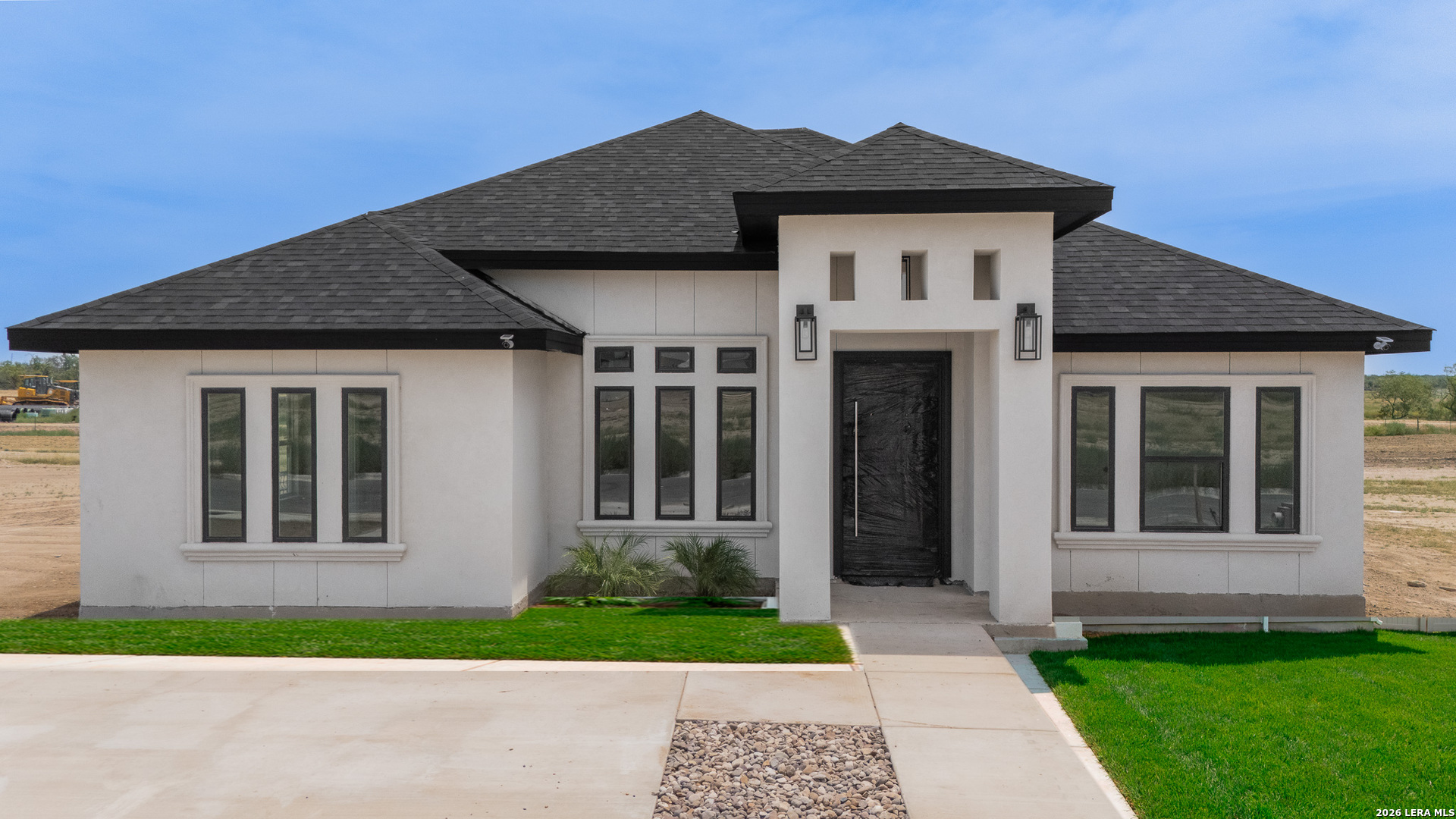 3129 Regina Dr, Eagle Pass, TX 78852 — photo 1