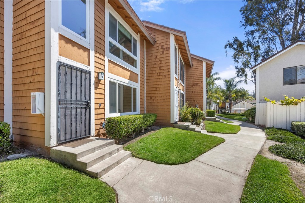 25885 Trabuco 101, Lake Forest, CA 92630 — photo 1