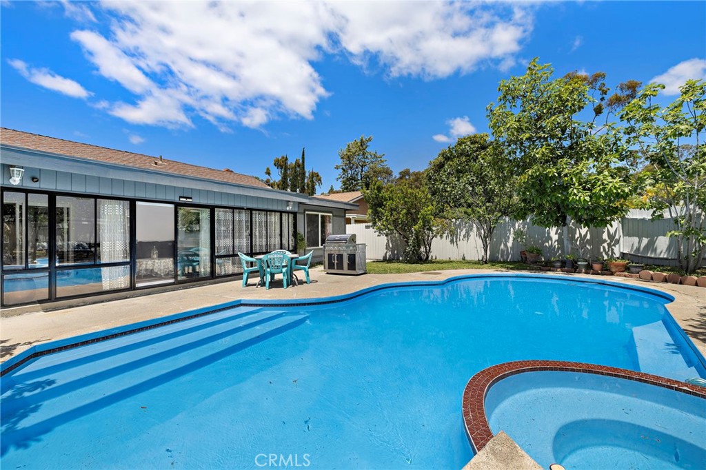 23512 Lipari, Laguna Hills, CA 92653 — photo 1