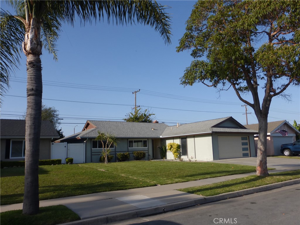 8881 Albatross Dr, Huntington Beach, CA 92646 — photo 1