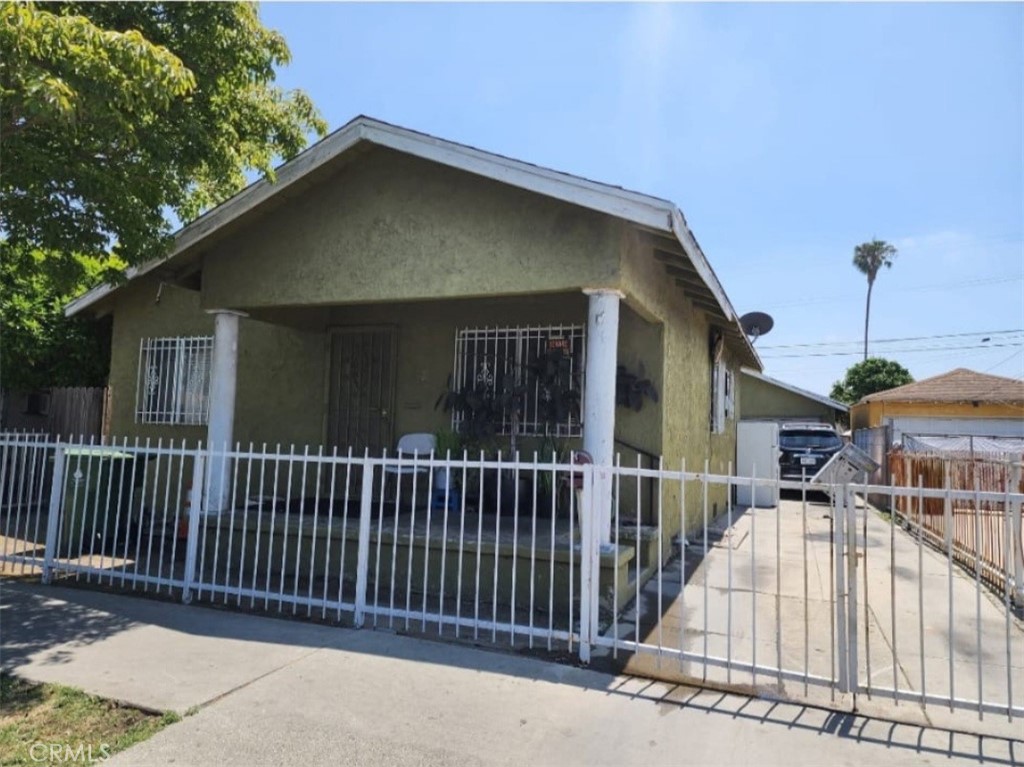 222 E Century, Los Angeles, CA 90003 — photo 1