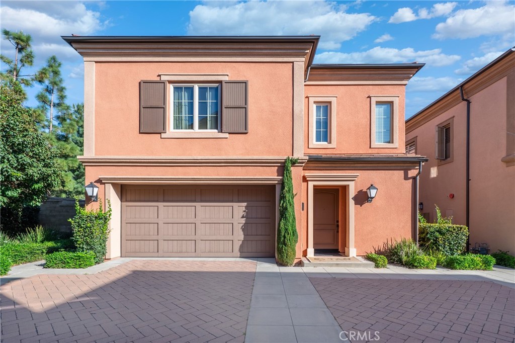 113 Hanging, Irvine, CA 92620 — photo 1