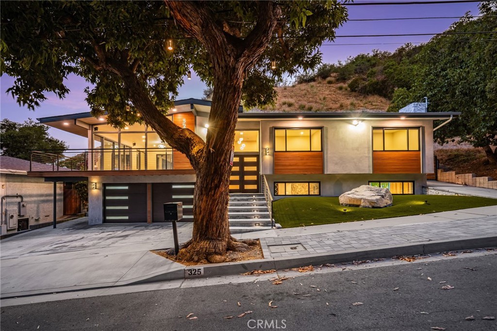 325 N Madison Avenue, Monrovia, CA 91016 — photo 1