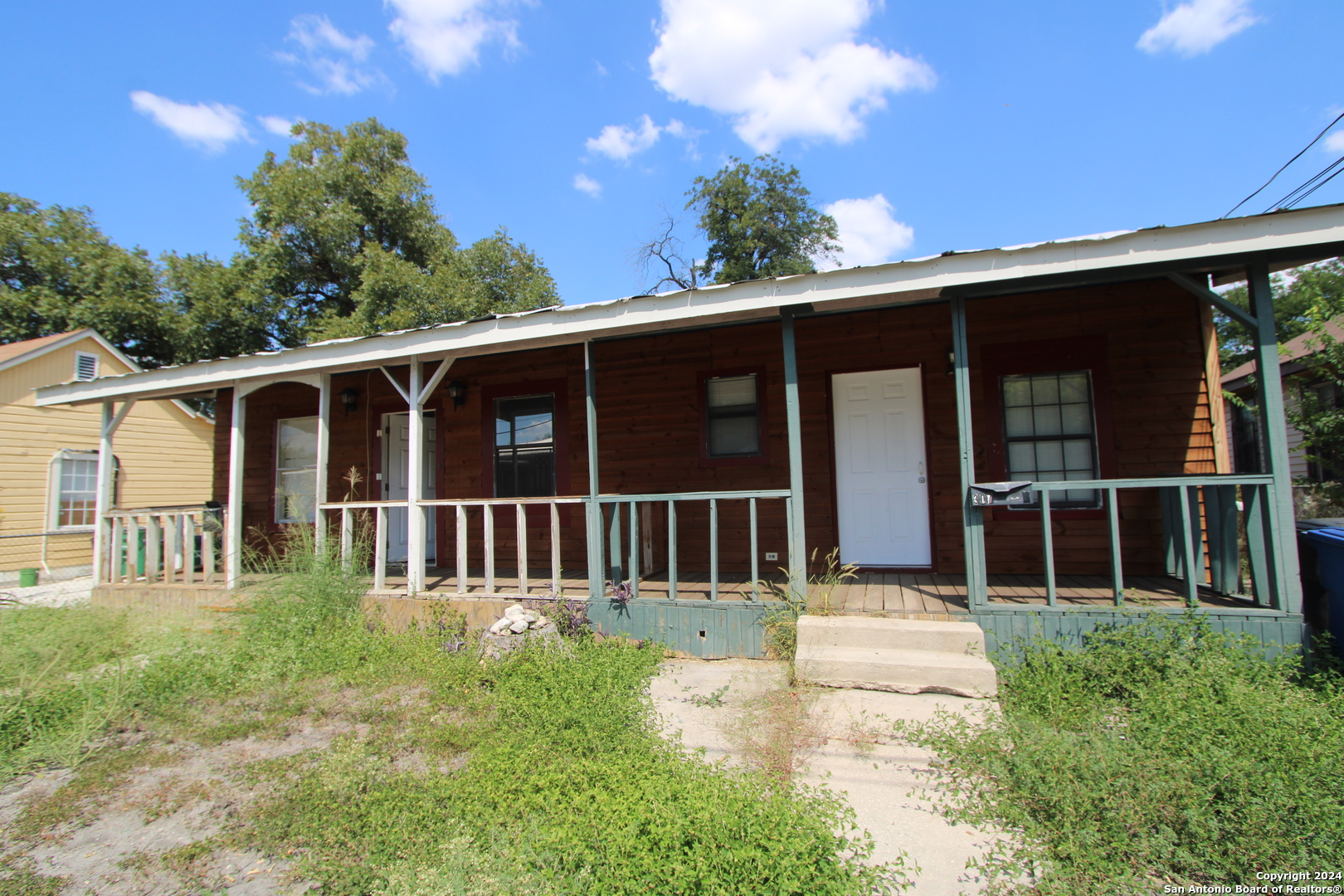 307 E LACHAPELLE, San Antonio, TX 78204 — photo 1