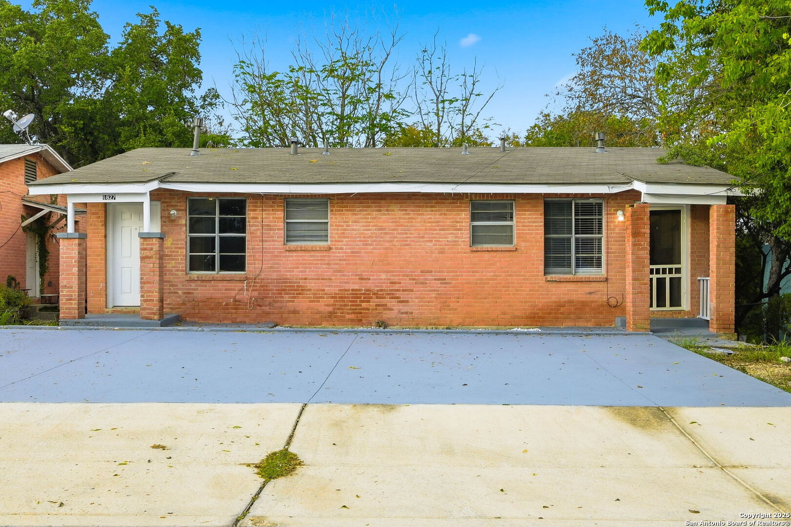 1827 highland, San Antonio, TX 78210 — photo 1