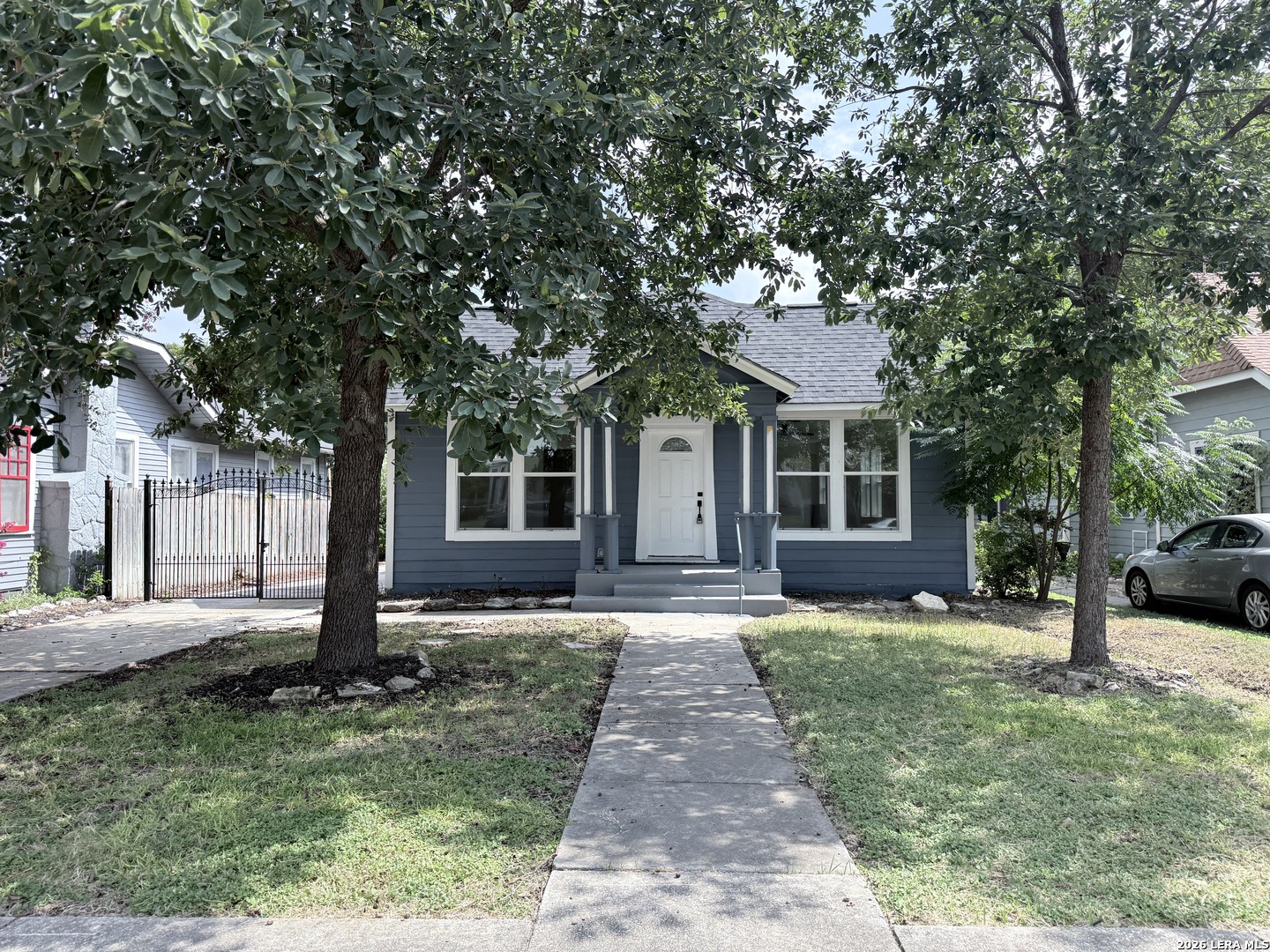 1846 W MULBERRY AVE, San Antonio, TX 78201 — photo 1